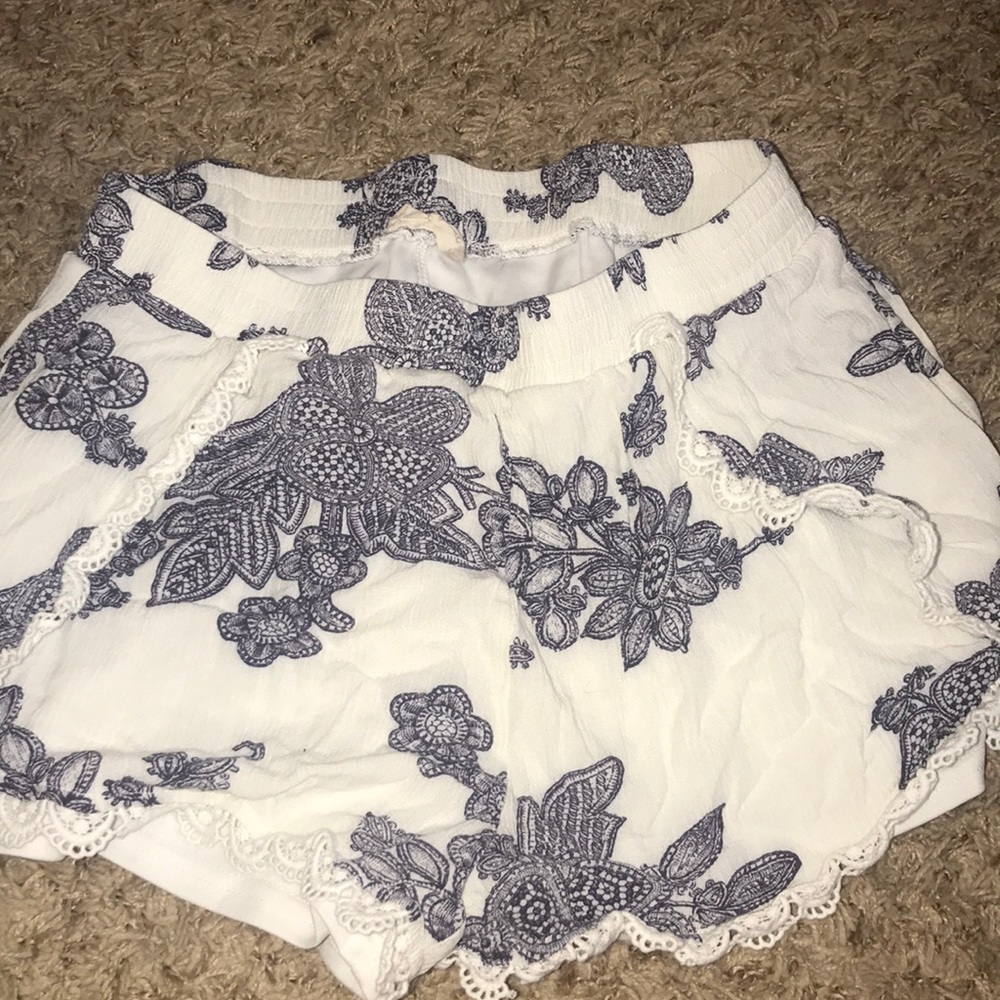 SHORTS! ALTARD STATE